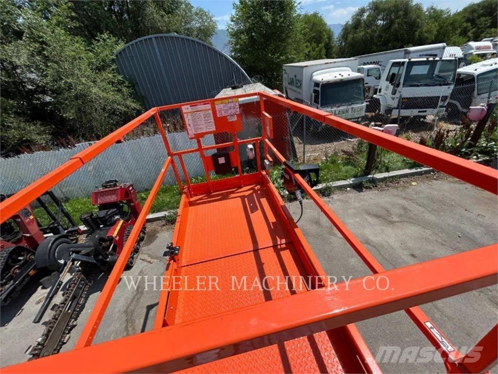 JLG ES3246 Schaarhoogwerkers