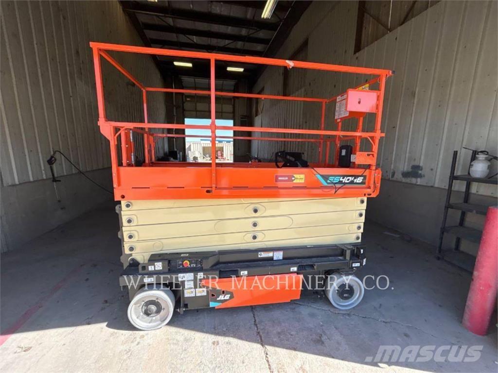 JLG ES4046 Schaarhoogwerkers