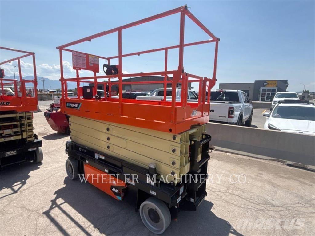 JLG ES4046 Schaarhoogwerkers