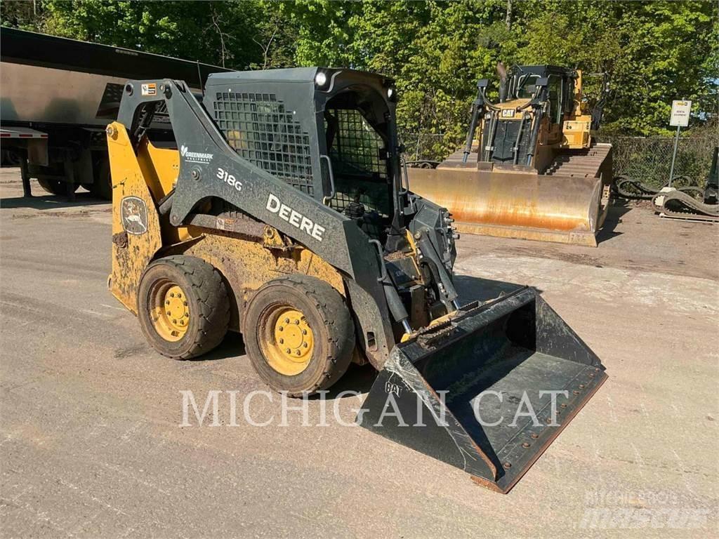 John Deere 318G Schrankladers