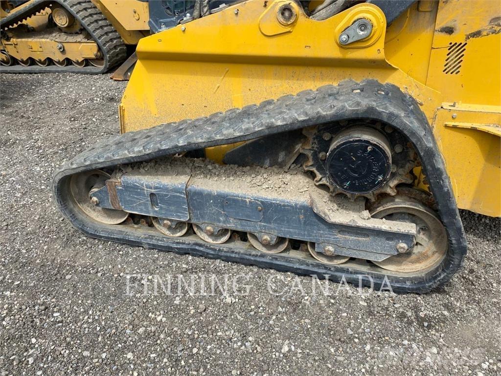 John Deere 325G Rupsladers