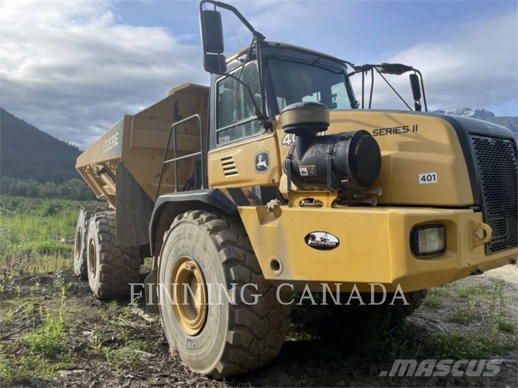 John Deere 400D Knik dumptrucks