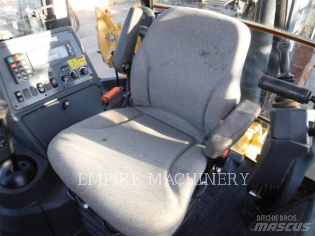 John Deere 410L Graaf-laadcombinaties