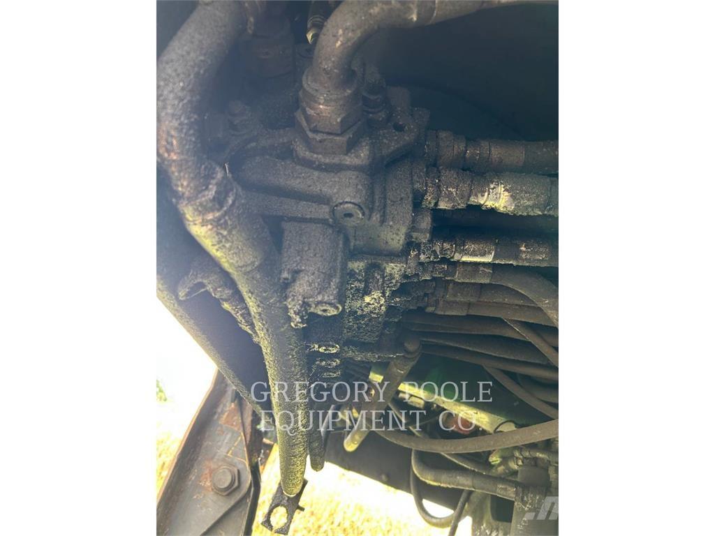 John Deere 437D Boomstamladers