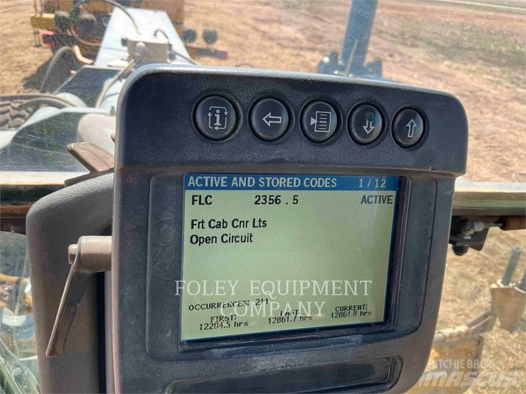 John Deere 872G Graders