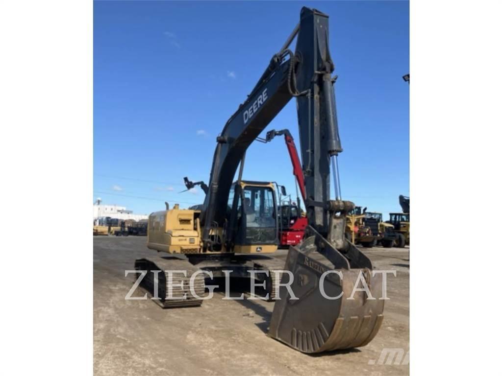 John Deere & CO. 200D Rupsgraafmachines