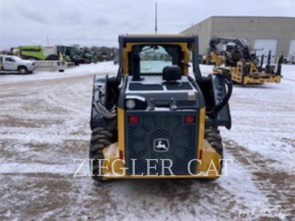 John Deere & CO. 320G Schrankladers