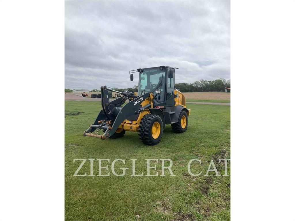 John Deere & CO. 324L Wielladers