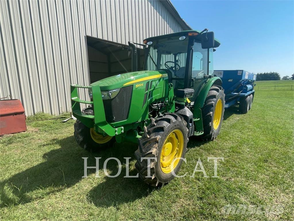 John Deere & CO. 5100E Tractoren