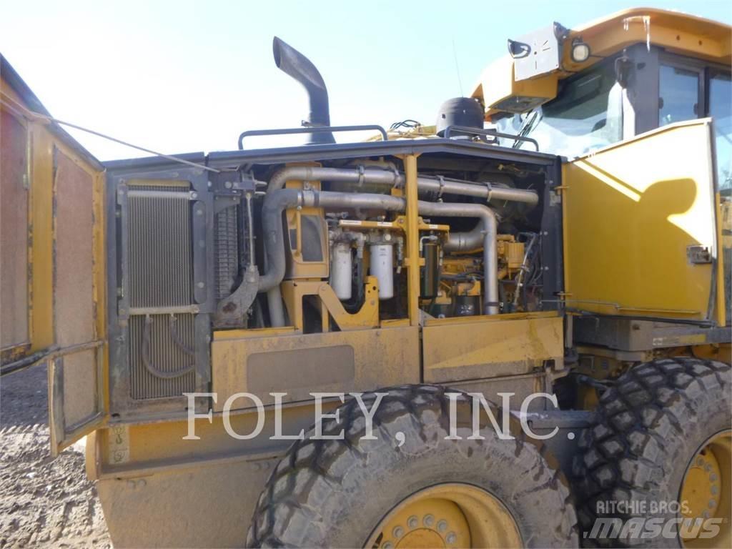 John Deere & CO. 672G Graders