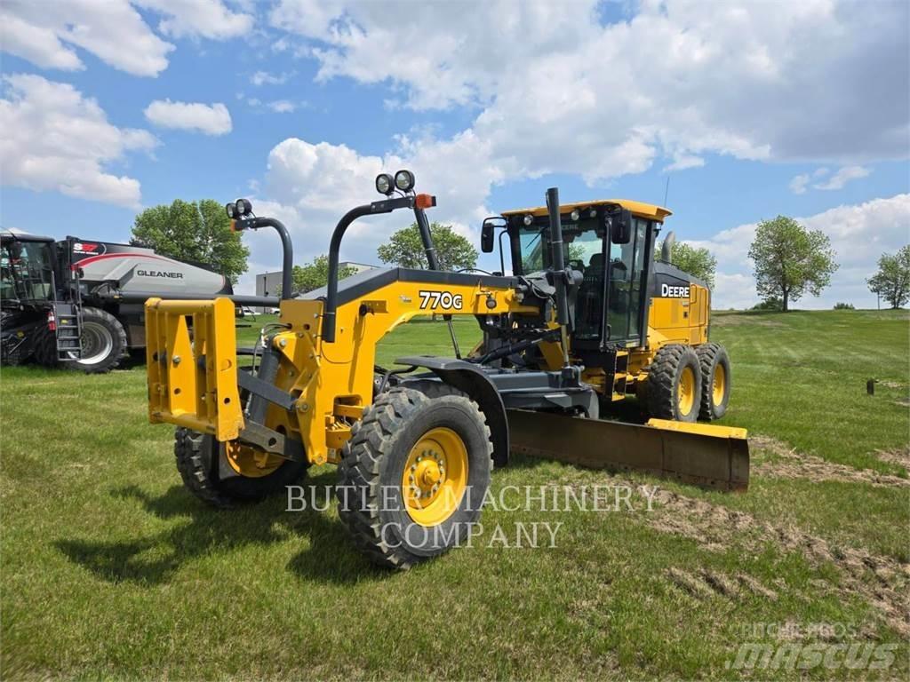 John Deere & CO. 770G Graders