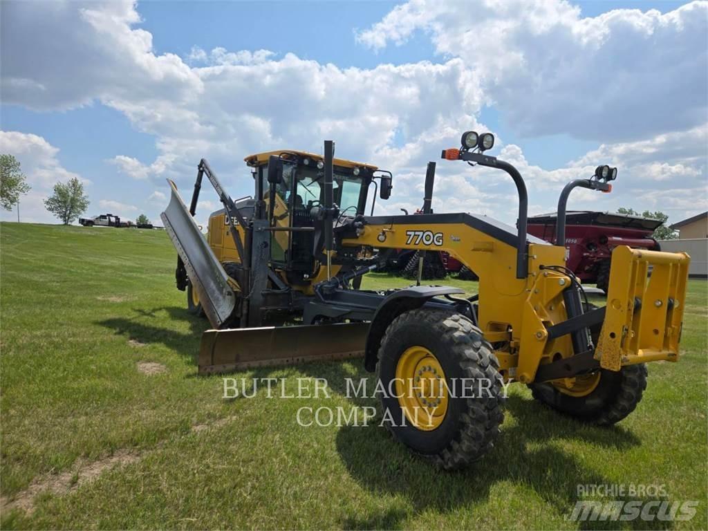 John Deere & CO. 770G Graders