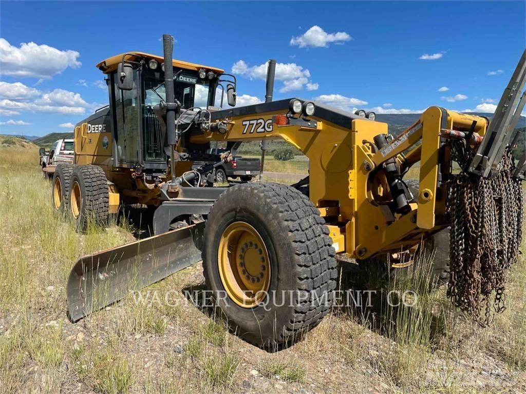 John Deere & CO. 772G AWD Graders
