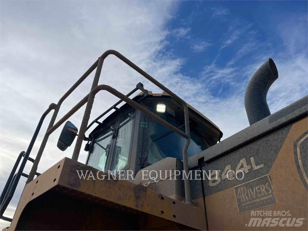 John Deere & CO. 844L Wielladers