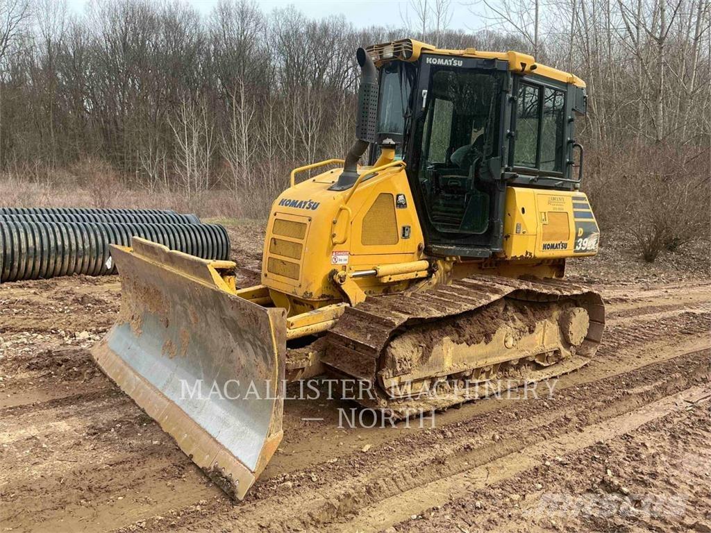 Komatsu D39EX-24 Rupsdozers
