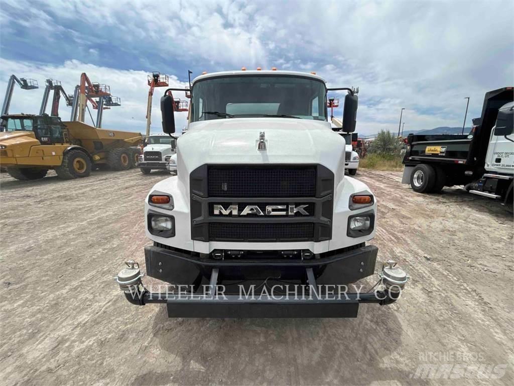 Mack WT2000 A Tankwagen