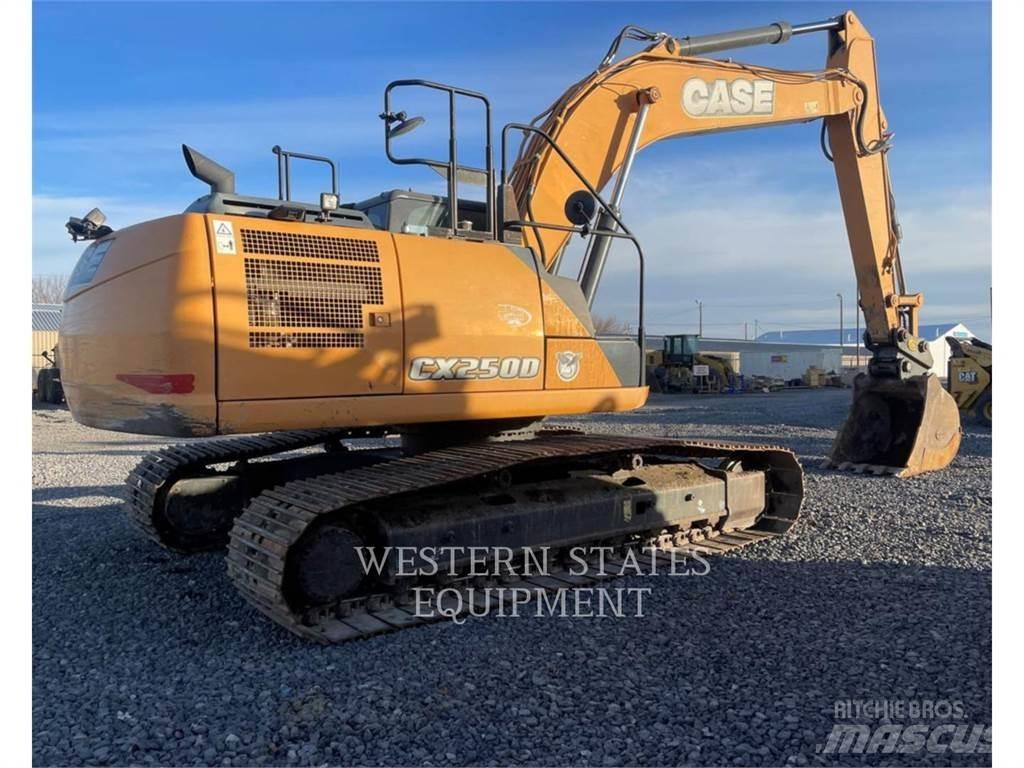 New Holland CX250D Rupsgraafmachines