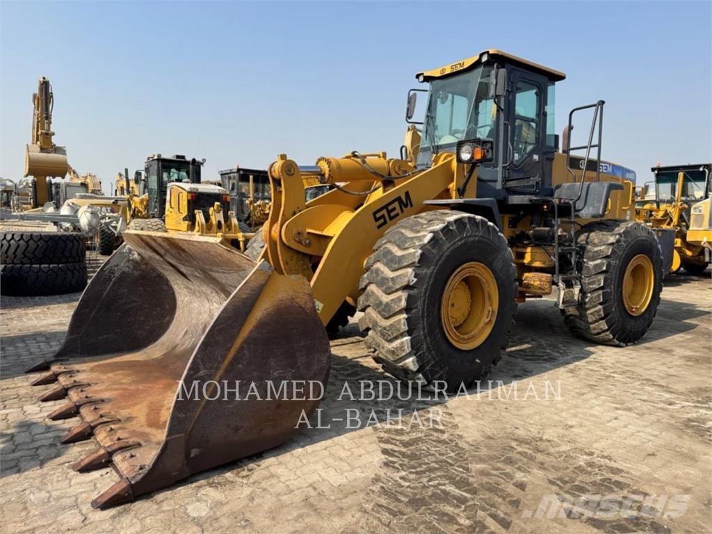 SEM MACHINERY SEM660D Wielladers