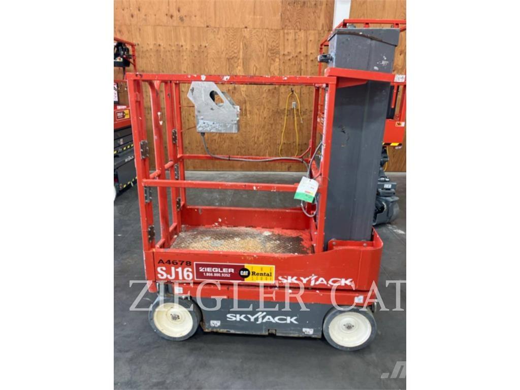 Skyjack SJ16 Schaarhoogwerkers