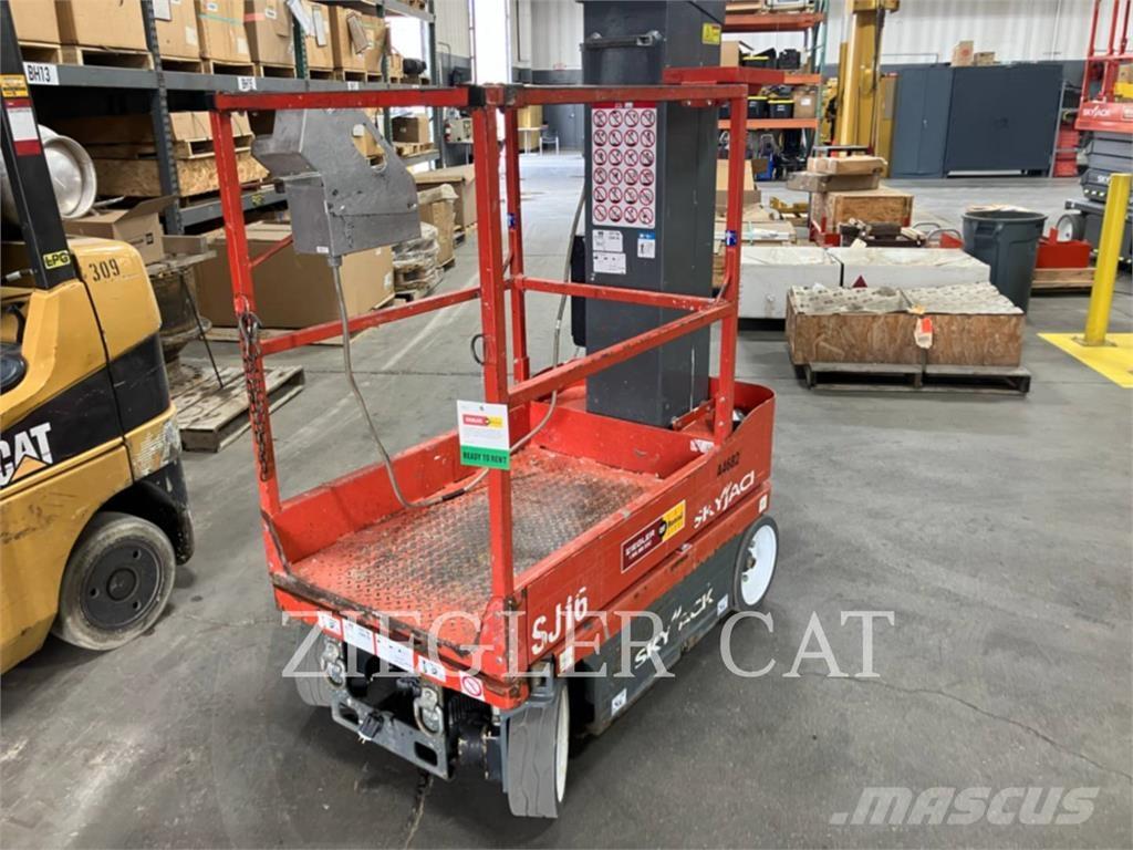 Skyjack SJ16 Schaarhoogwerkers