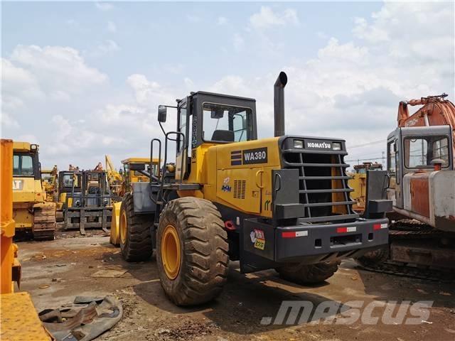 Komatsu WA 380 Wielladers