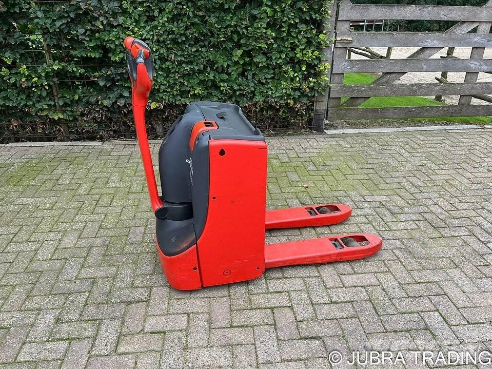 Linde T16 Meeloop stapelaar