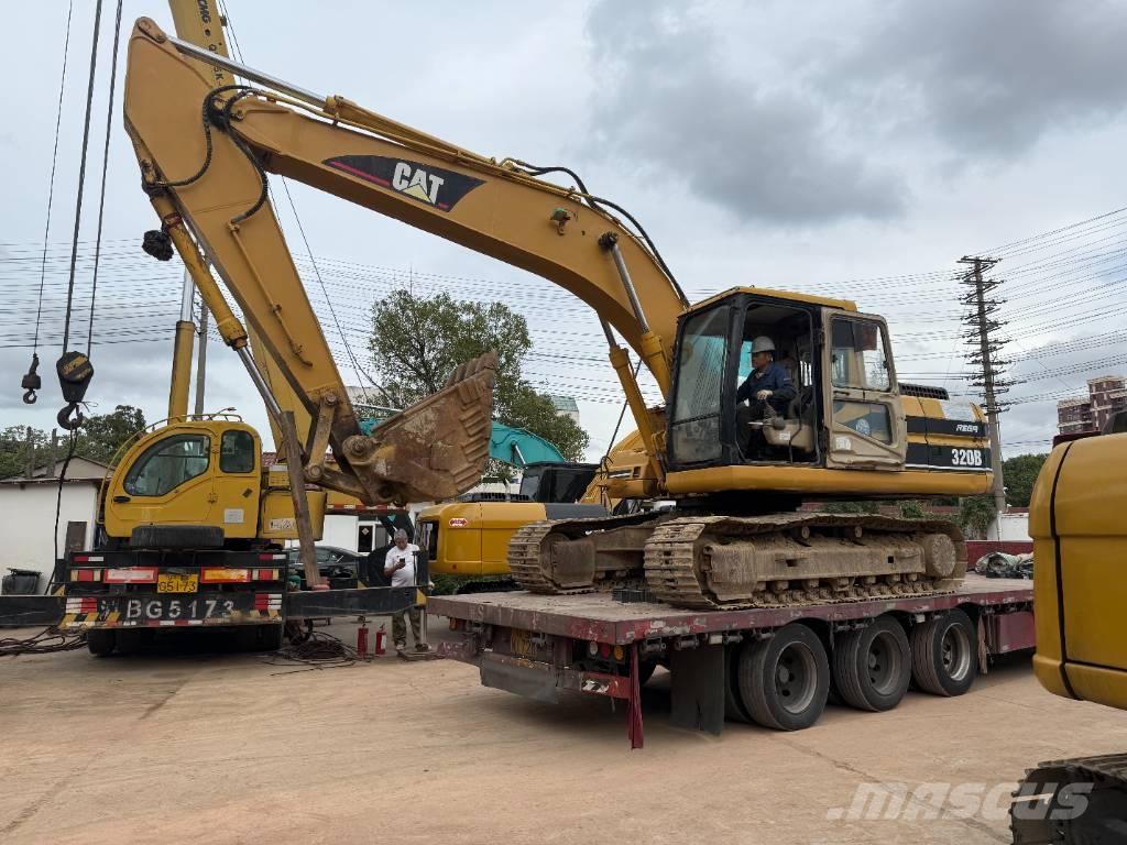 CAT 320 B L Rupsgraafmachines