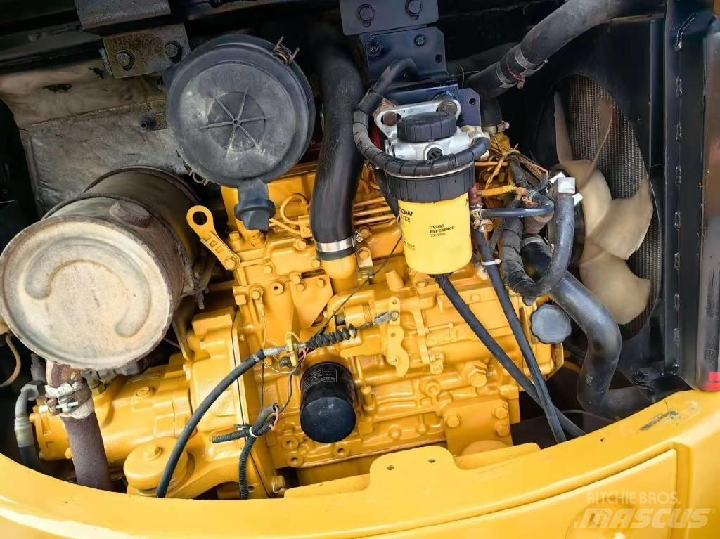 CAT 304 Minigraafmachines < 7t