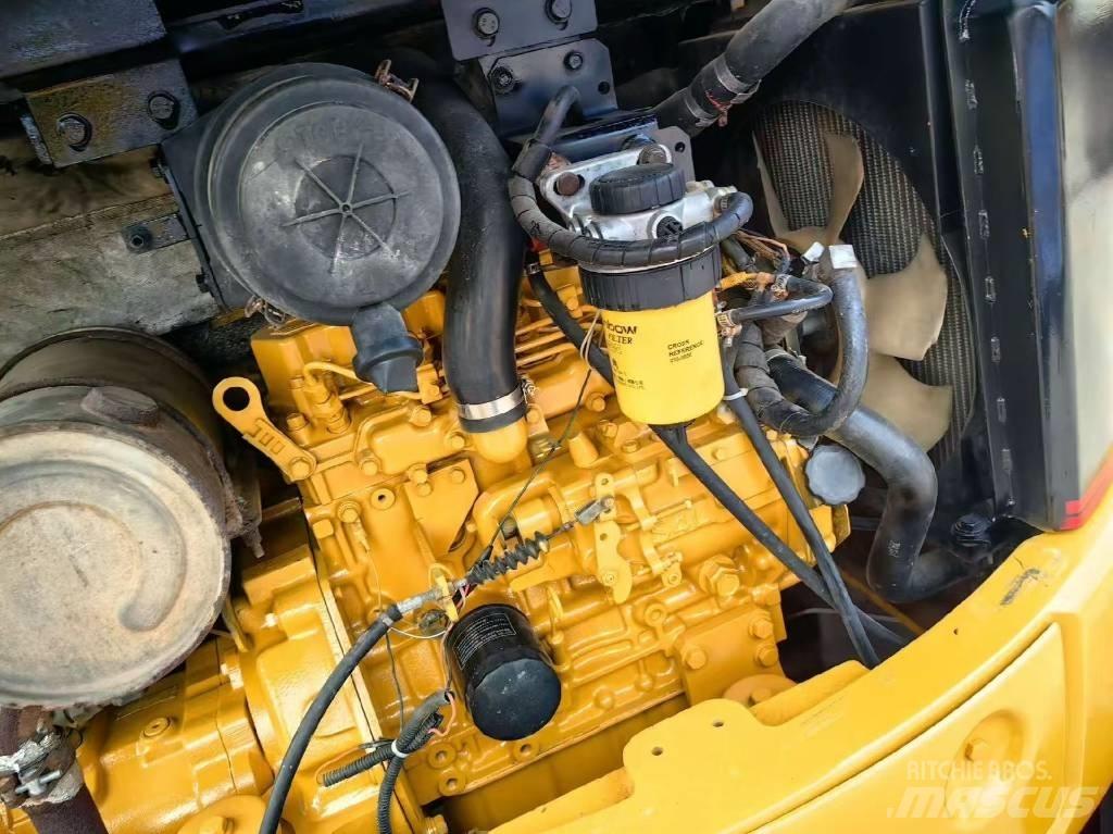 CAT 304 Minigraafmachines < 7t