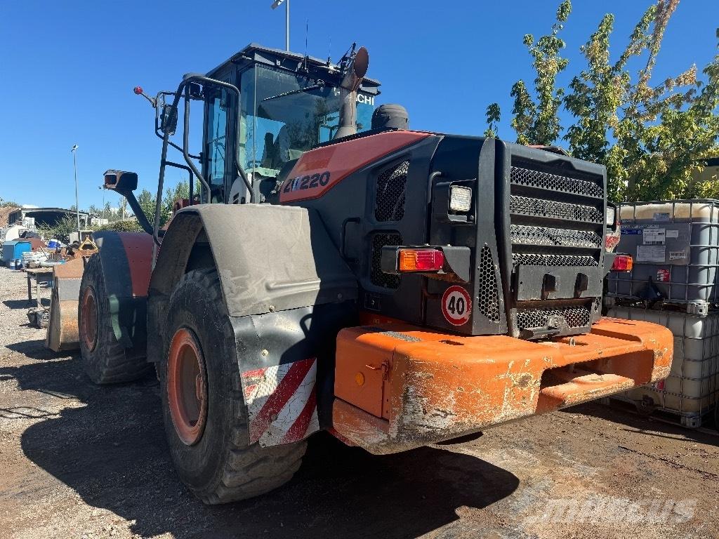 Hitachi ZW 220-3 Wielladers