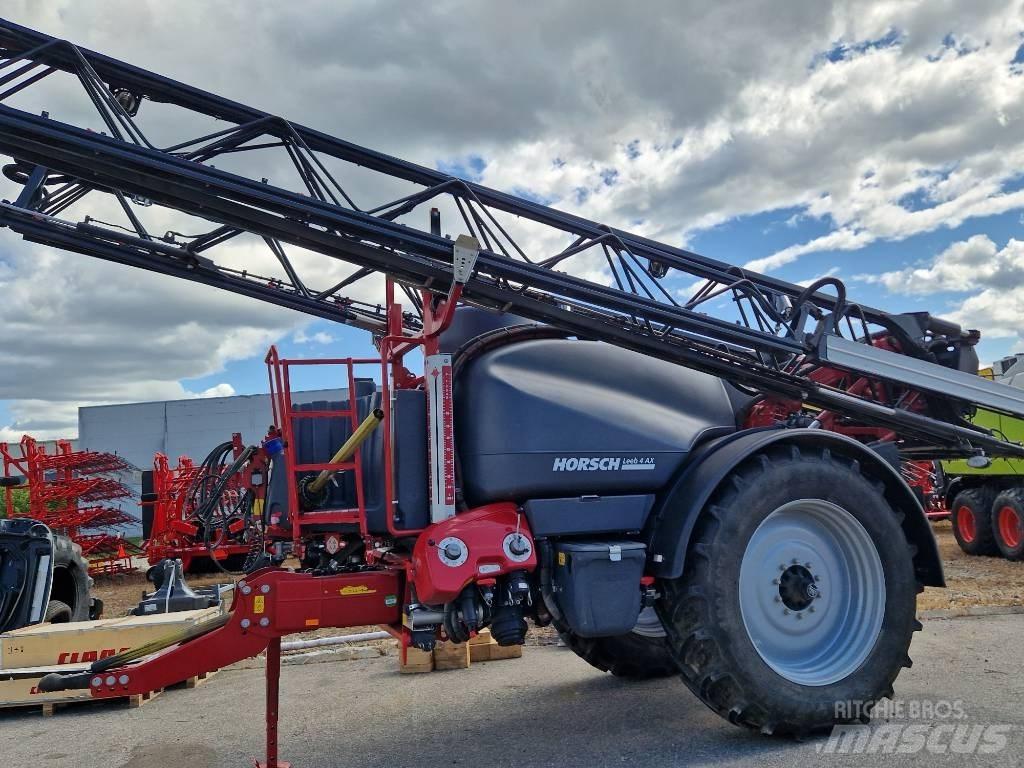 Horsch Leeb 4 AX Getrokken spuitmachines
