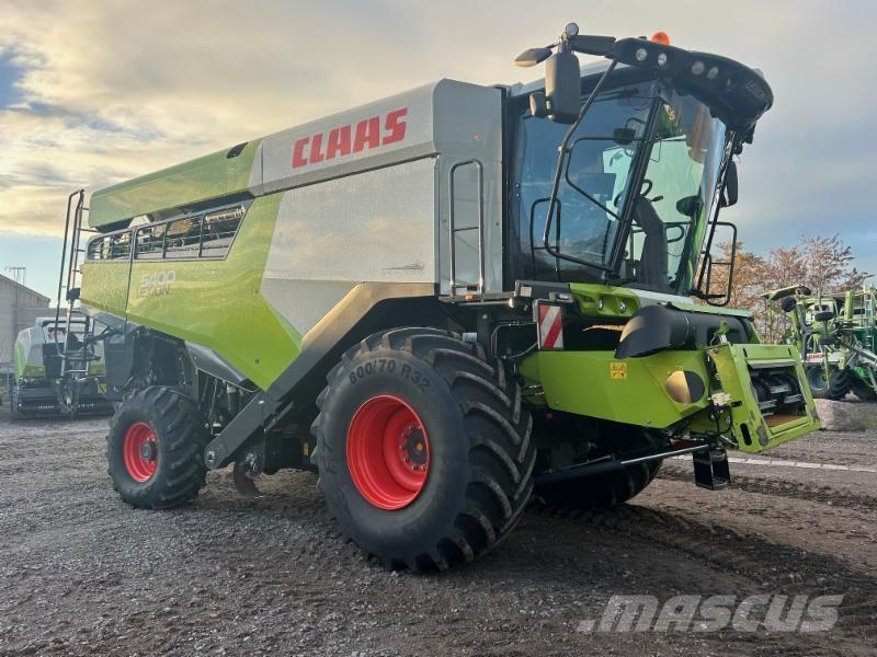 CLAAS LEXION 5400 Maaidorsmachines