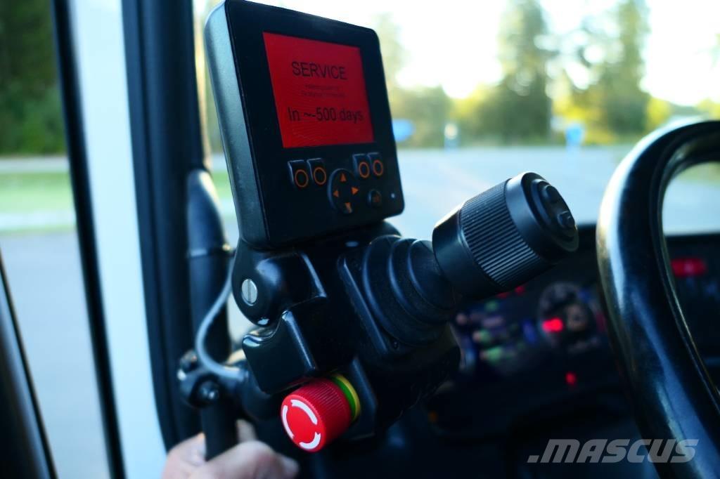 Scania R590B6x2nb Vrachtwagen met containersysteem