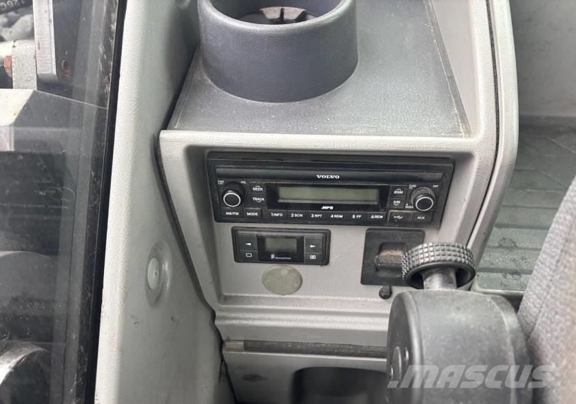 Volvo EC 300 EL Rupsgraafmachines