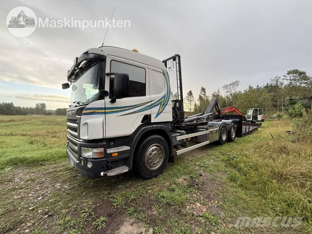 Scania P 380 LB Vrachtwagen met containersysteem