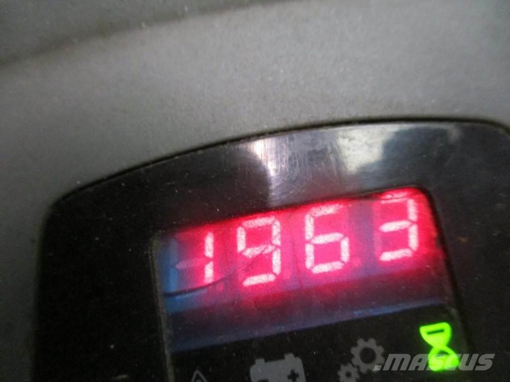 Toyota LPE 200 Pallettruck met meerij platform