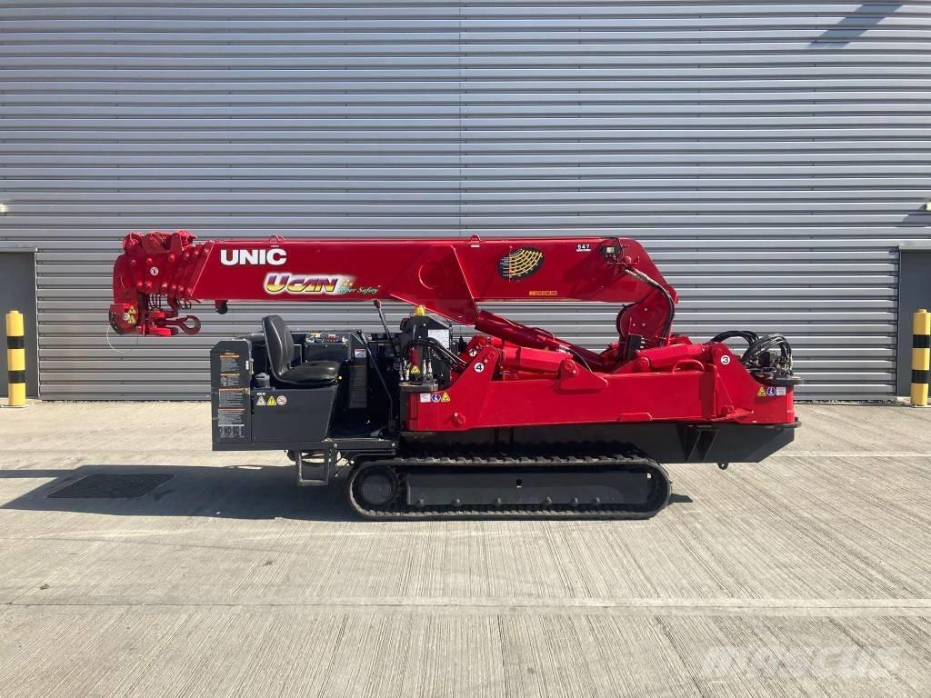 Unic URW-547 Minikranen