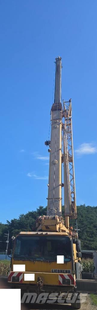 Liebherr LTM 1090 Kranen voor alle terreinen
