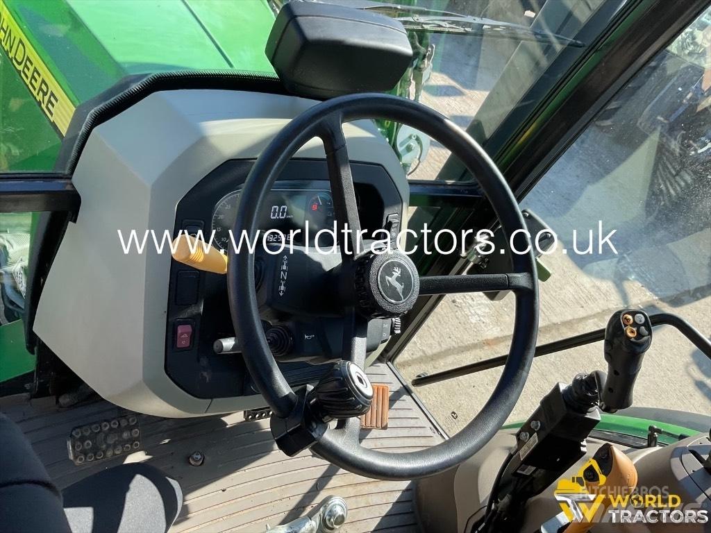 John Deere 5100 M Tractoren