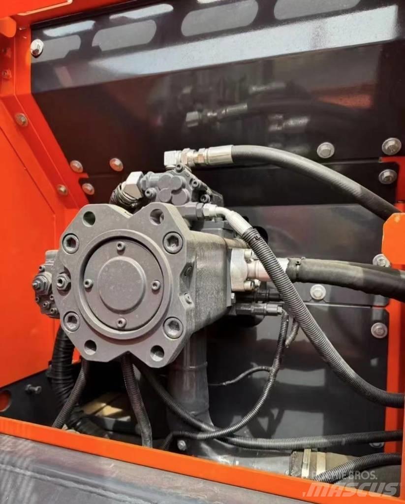 Doosan DX 225 Rupsgraafmachines