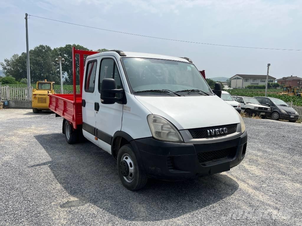 Iveco Daily 35-110 Bakwagens met gesloten opbouw