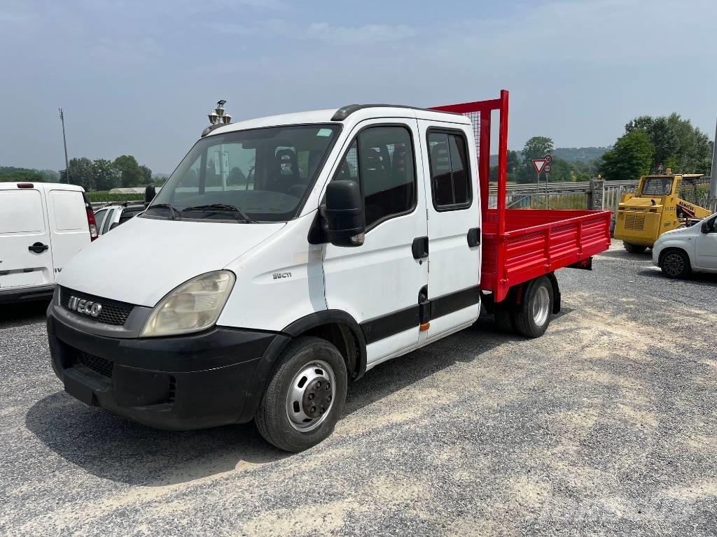 Iveco Daily 35-110 Bakwagens met gesloten opbouw