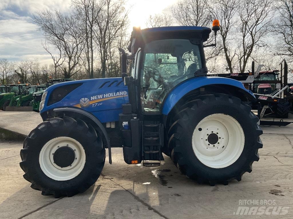 New Holland T 7.210 Tractoren