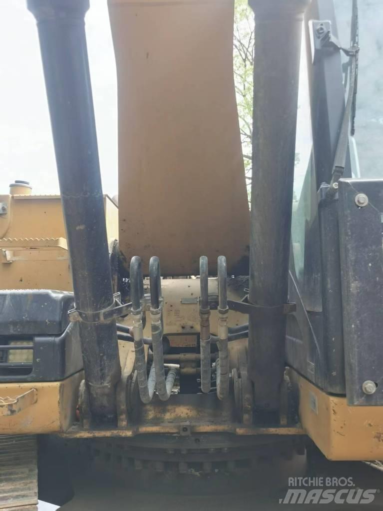 CAT 320 D L Rupsgraafmachines