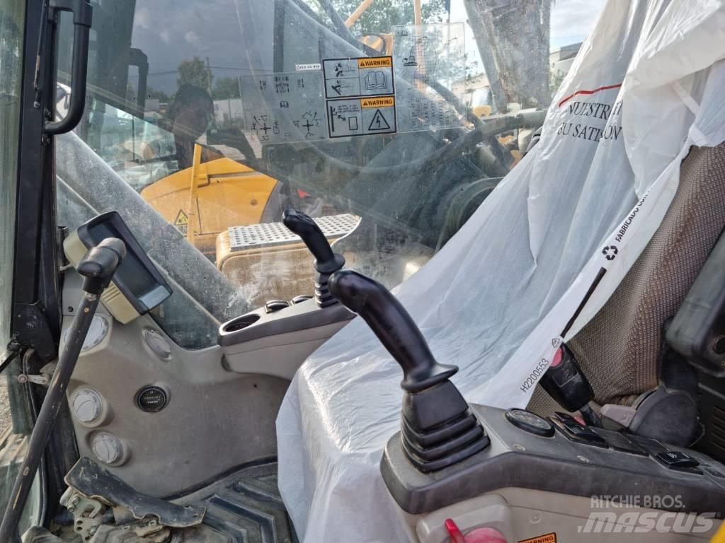 Volvo EC 240 C Rupsgraafmachines