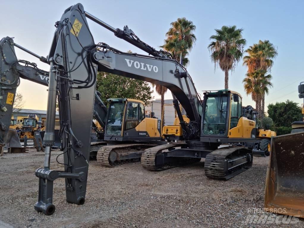 Volvo EC 240 C Rupsgraafmachines