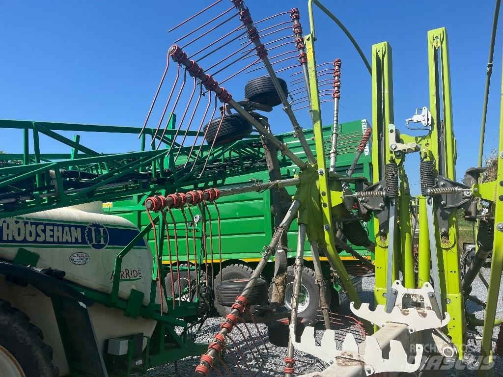 CLAAS Liner 2800 Schudders