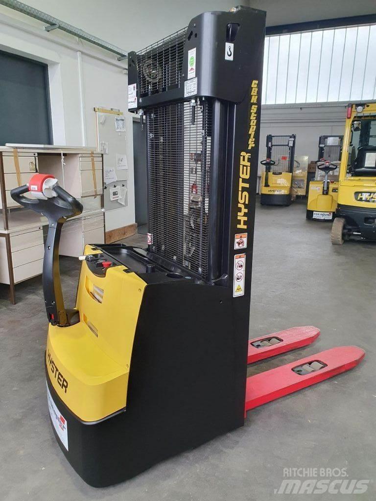 Hyster S 1.4 Meeloop stapelaar