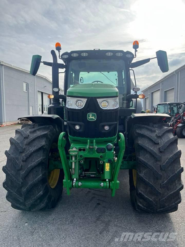 John Deere 6 R 165 Tractoren