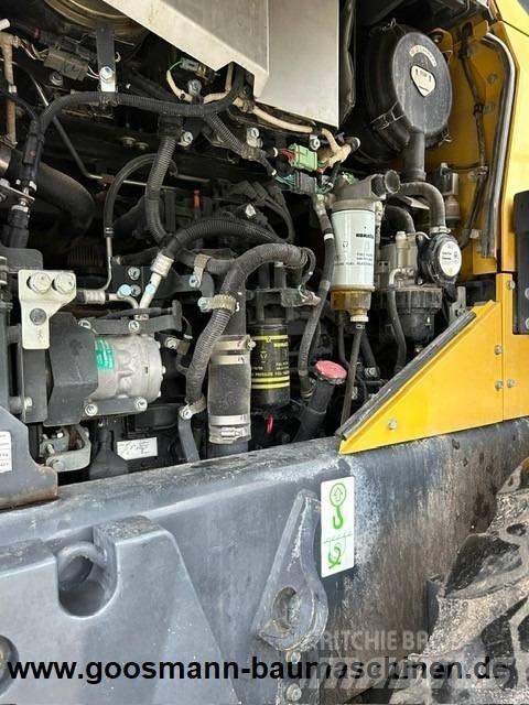 Komatsu WA 320-8 Wielladers